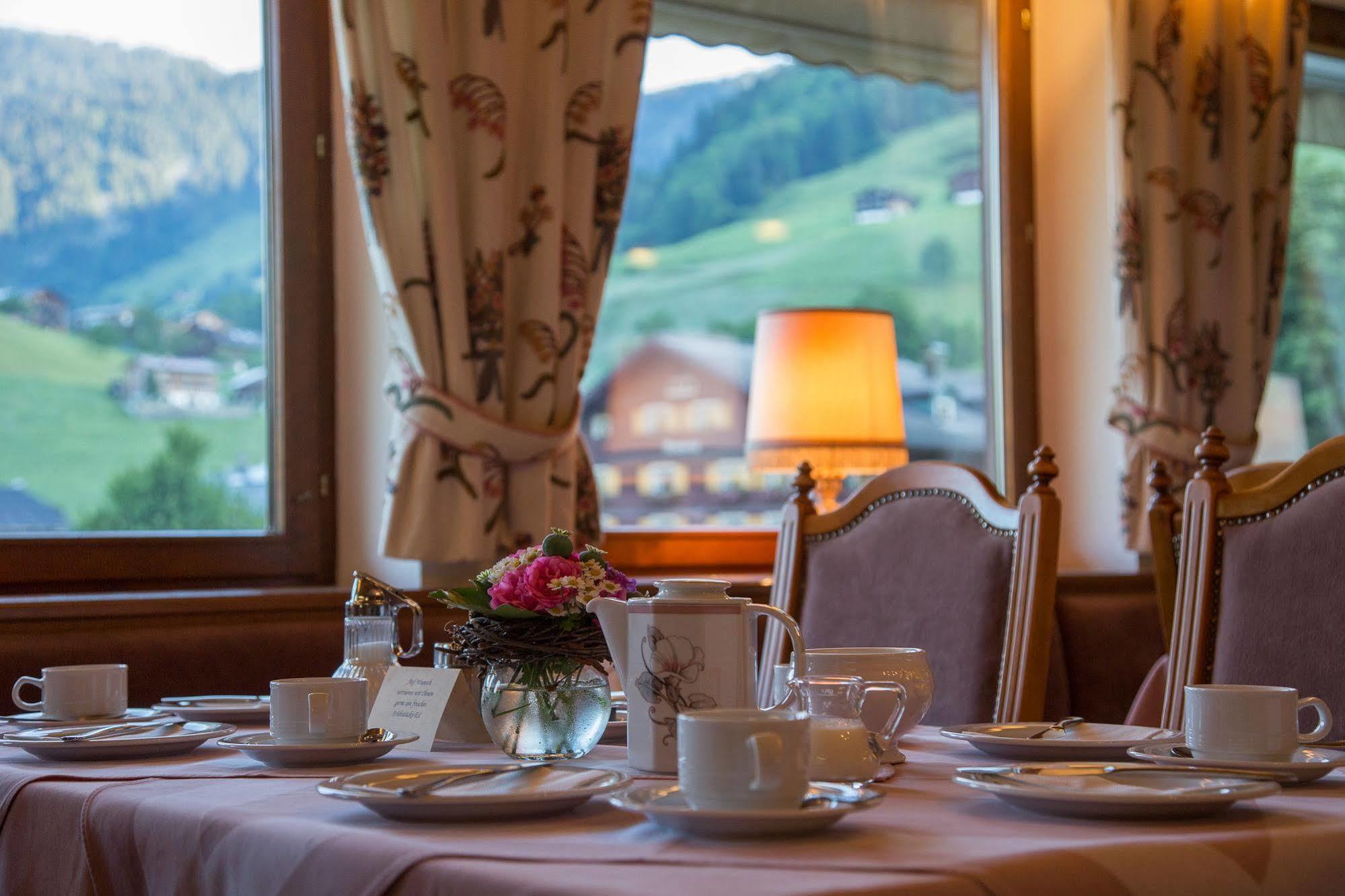 Hotel Elisabeth Schoppernau Ngoại thất bức ảnh